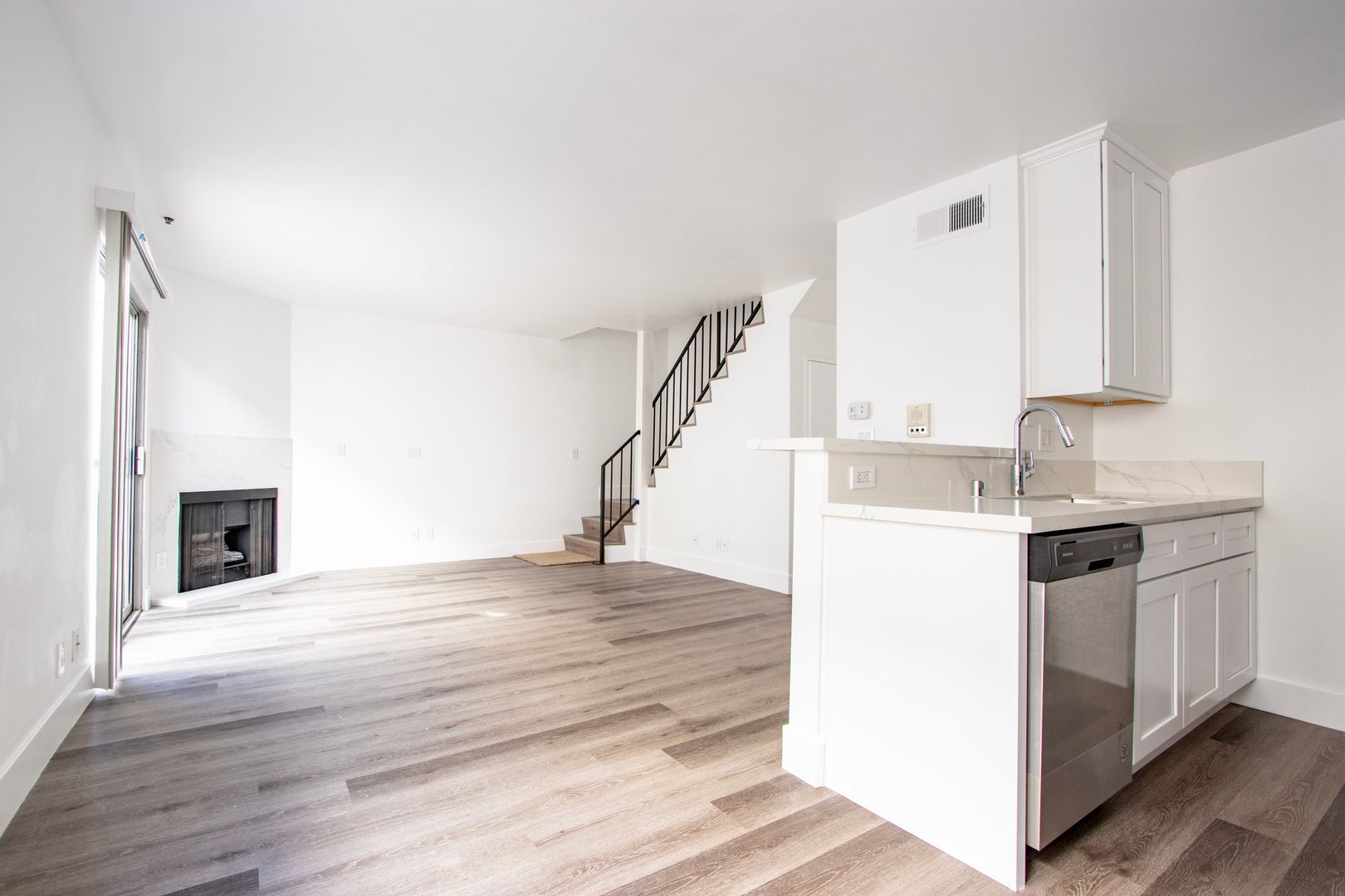 property for rent #5