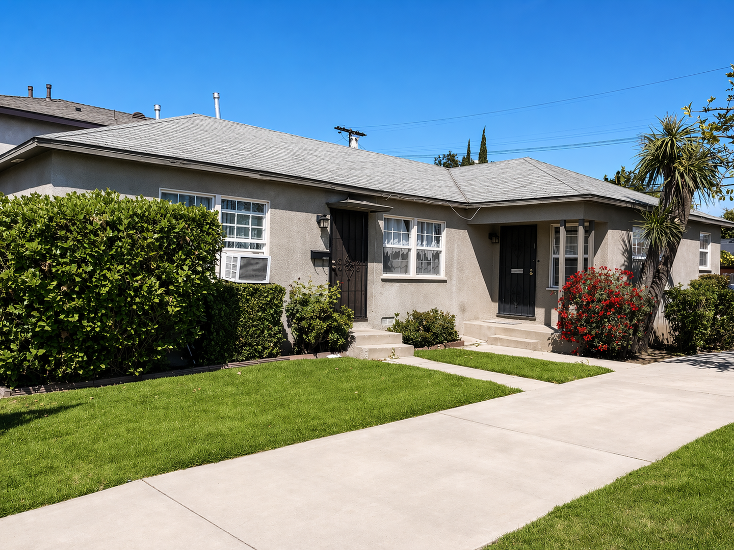 Los Angeles Apartment: 11321 Washington Pl