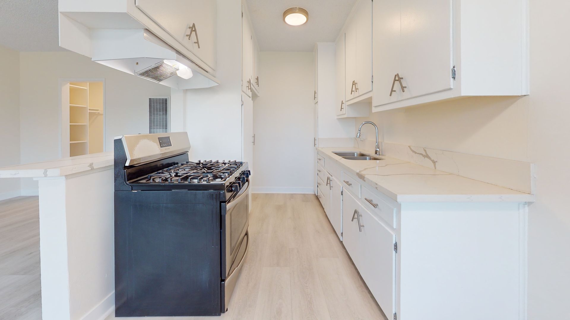 property for rent #4