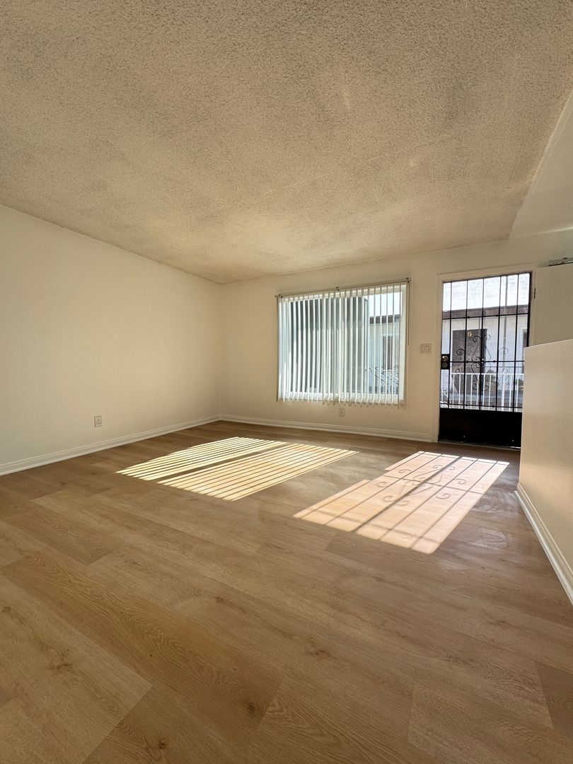 property for rent #1