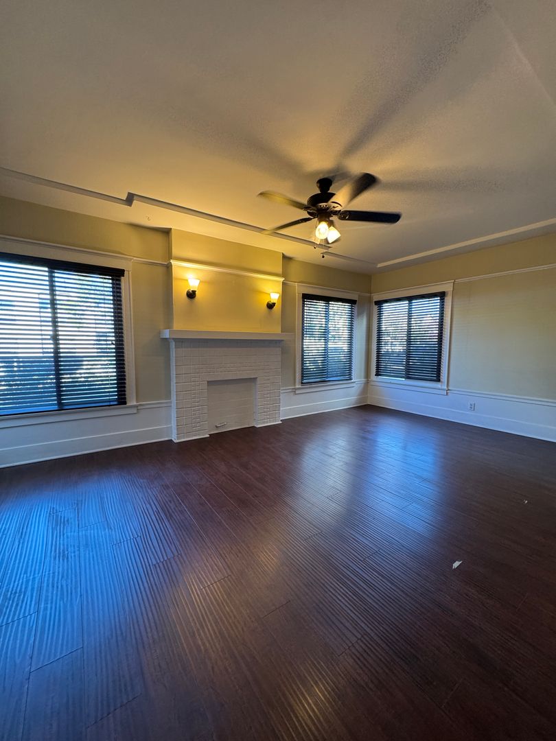 Los Angeles Apartment: 234-236 S. Reno Street