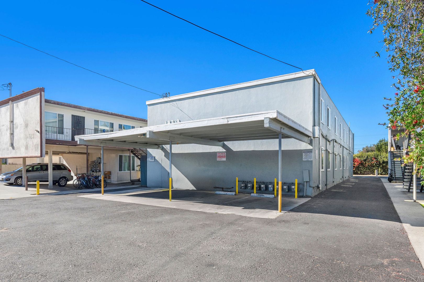 Gardena Apartment: 14719 S. Berendo Ave