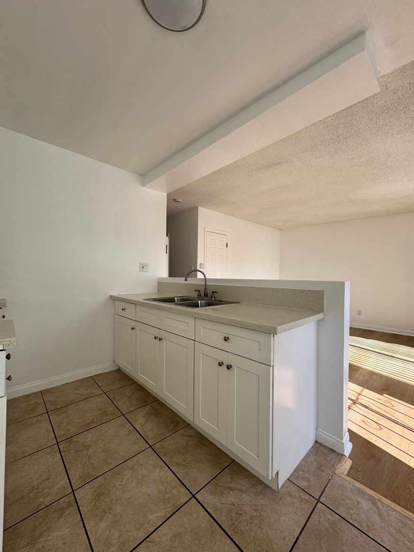 property for rent #4