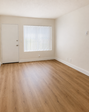 13608 Kornblum Ave # 16 – photo 1