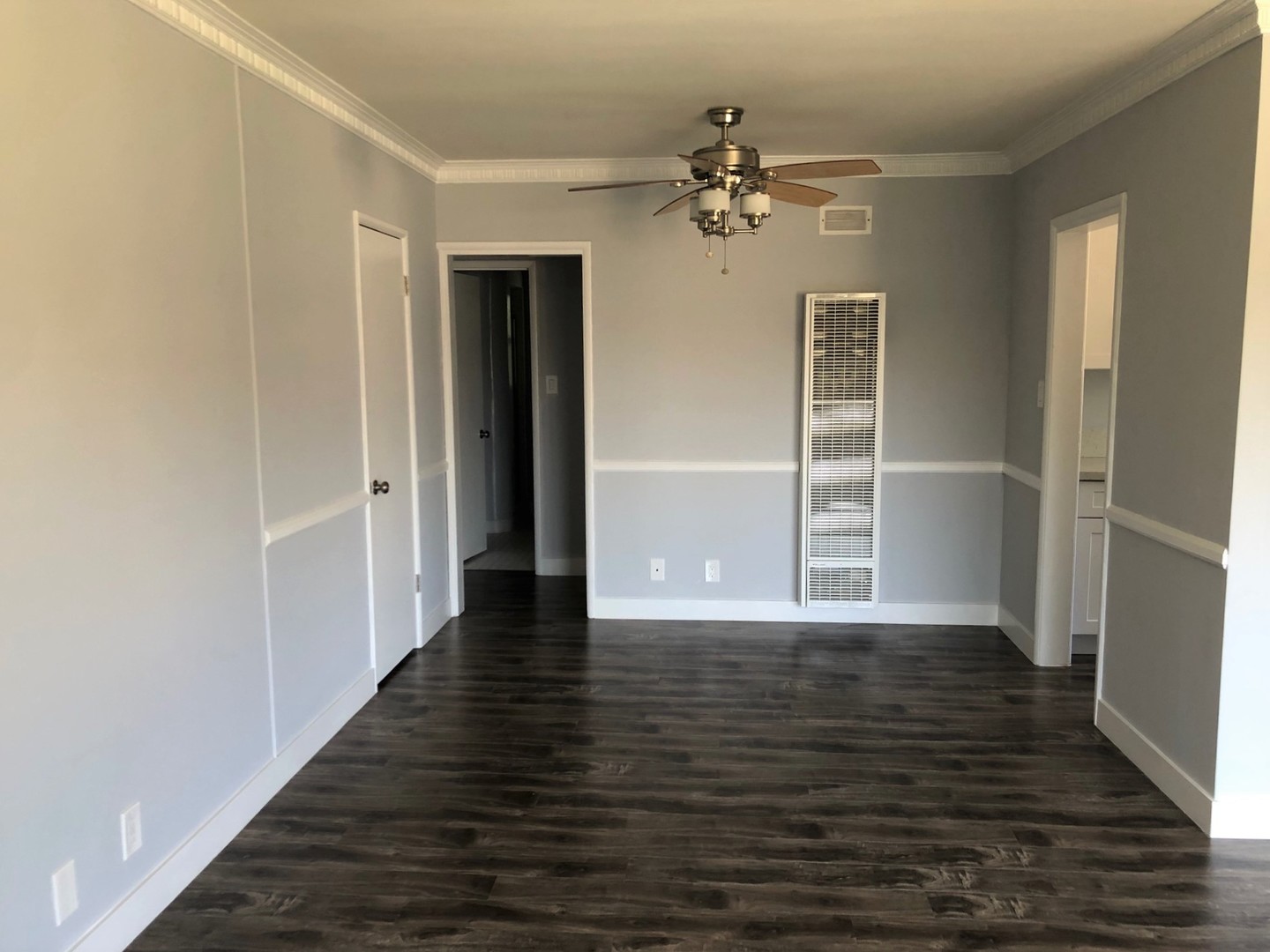 Los Angeles Apartment: 3308 Castle Heights Ave.