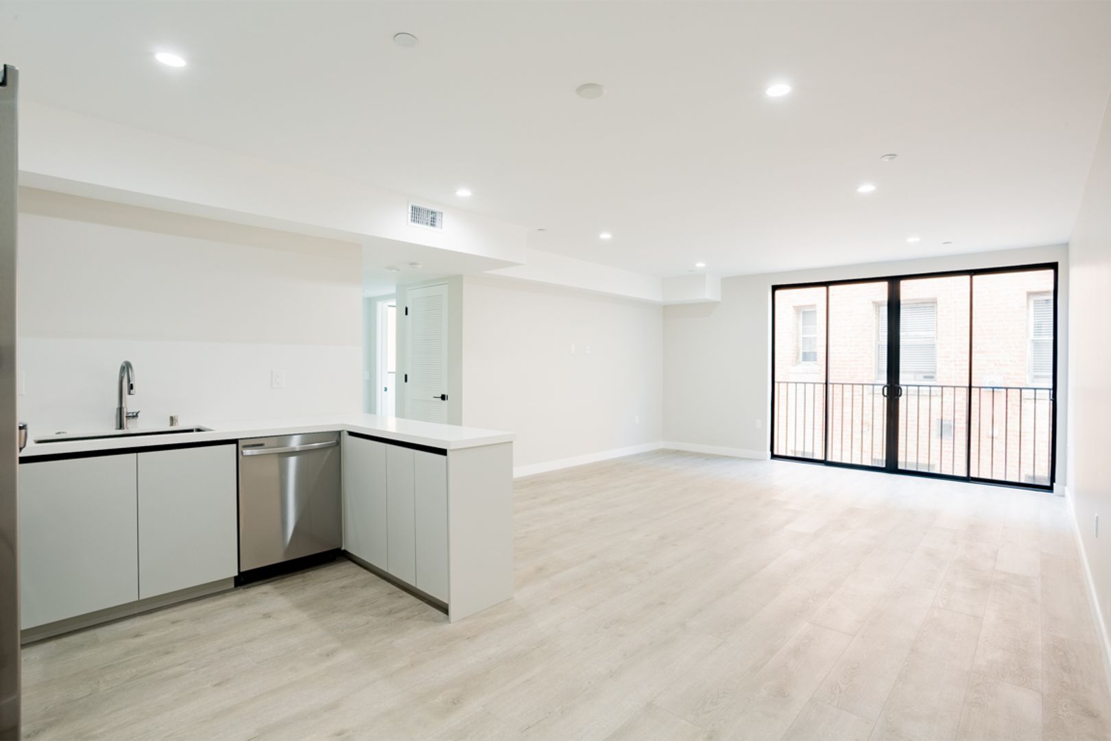 Los Angeles Apartment: 1846 N. Cherokee Avenue