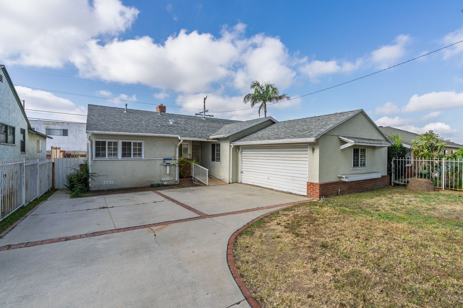 Inglewood House: 2540 Hudspeth St