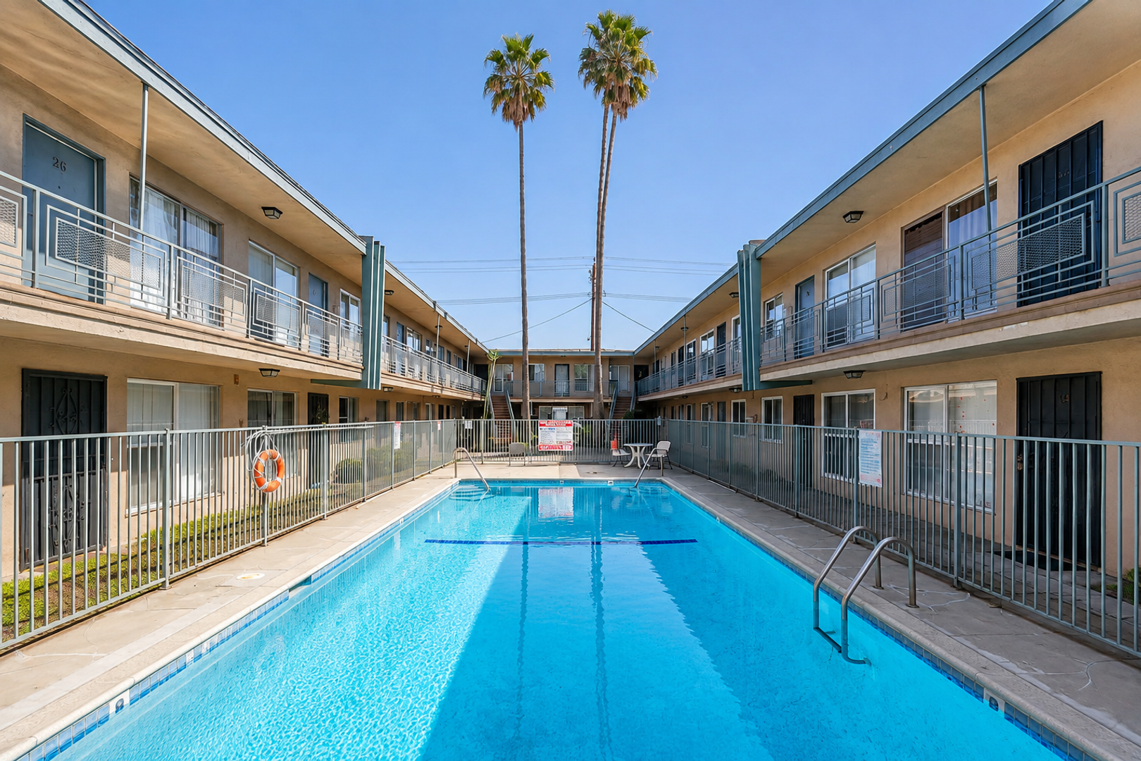 Bellflower Apartment: 9553 Flower Street