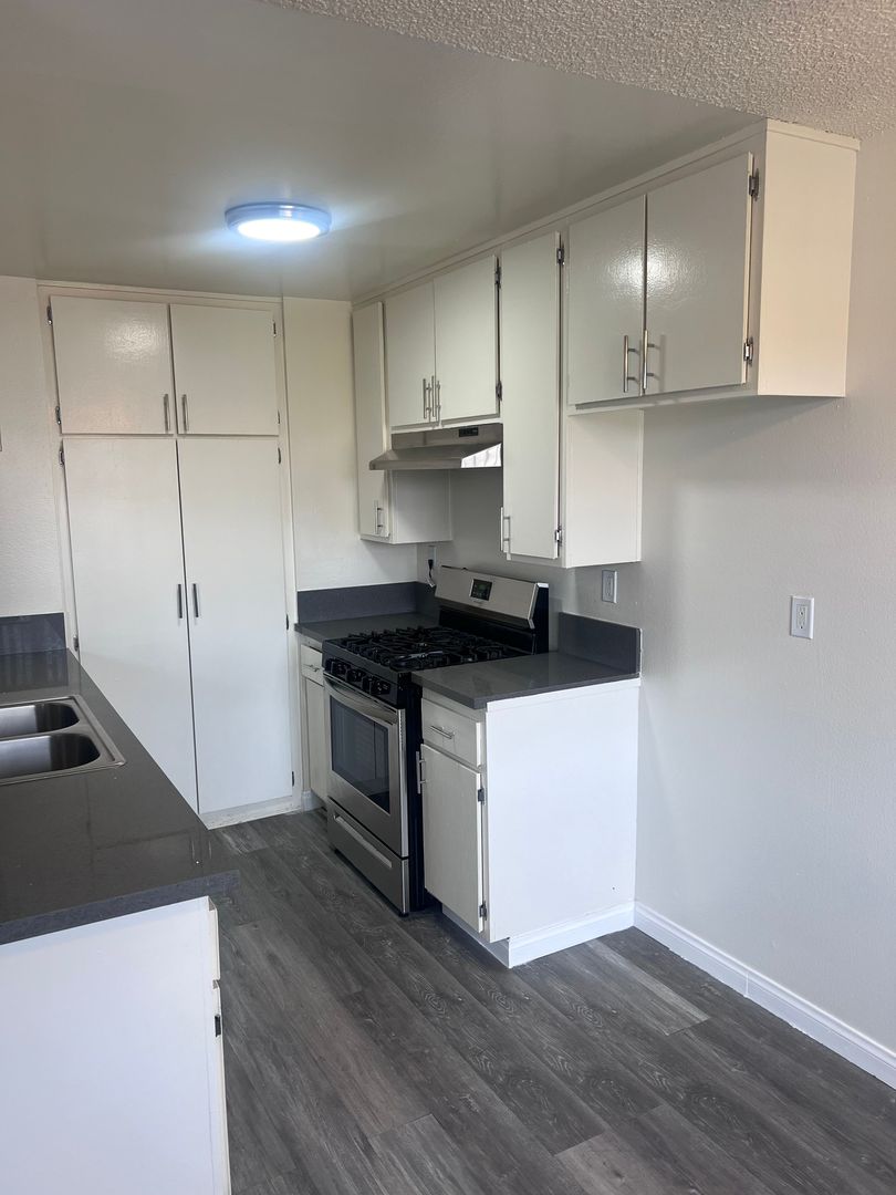 property for rent #5