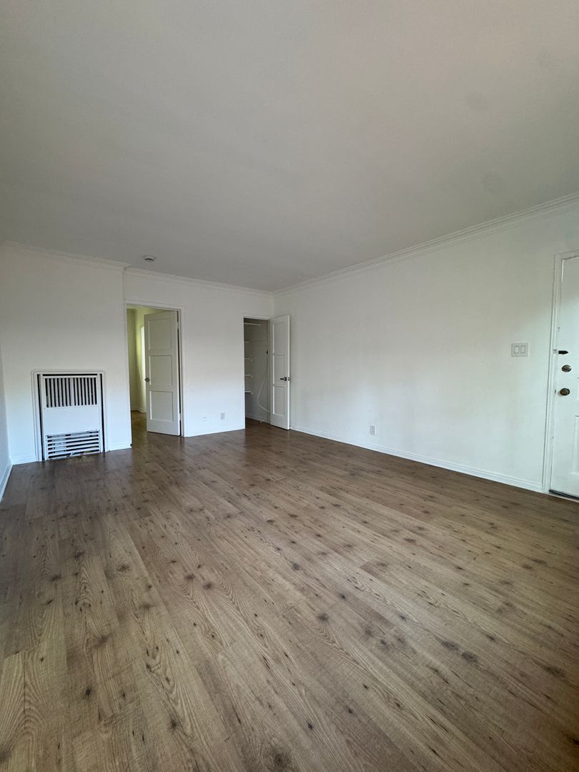 West Hollywood Apartment: 1260-1264 N Hayworth Ave