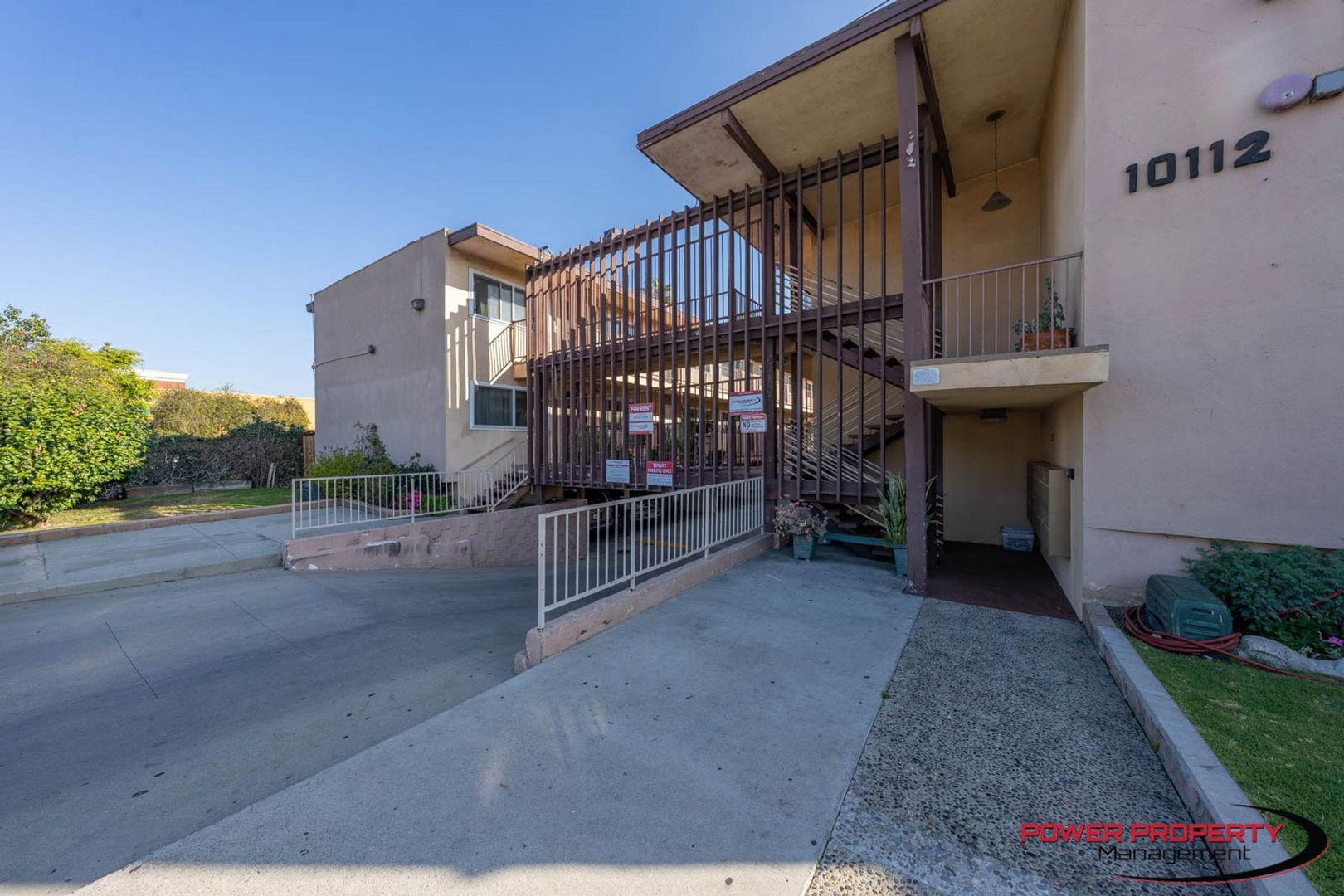 Inglewood Apartment: 10112 Felton Ave