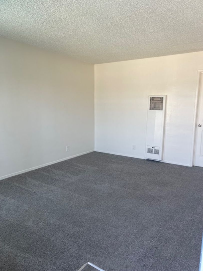 property for rent #4