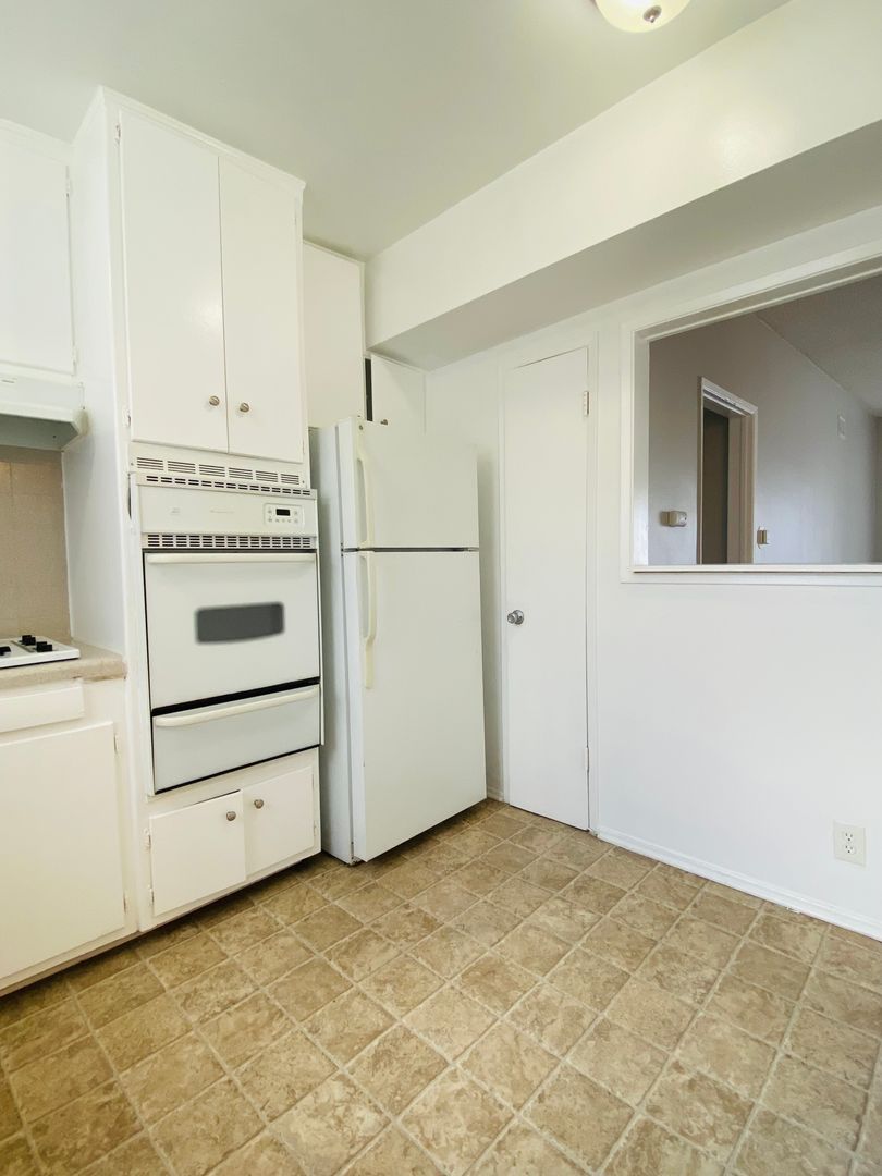 property for rent #4