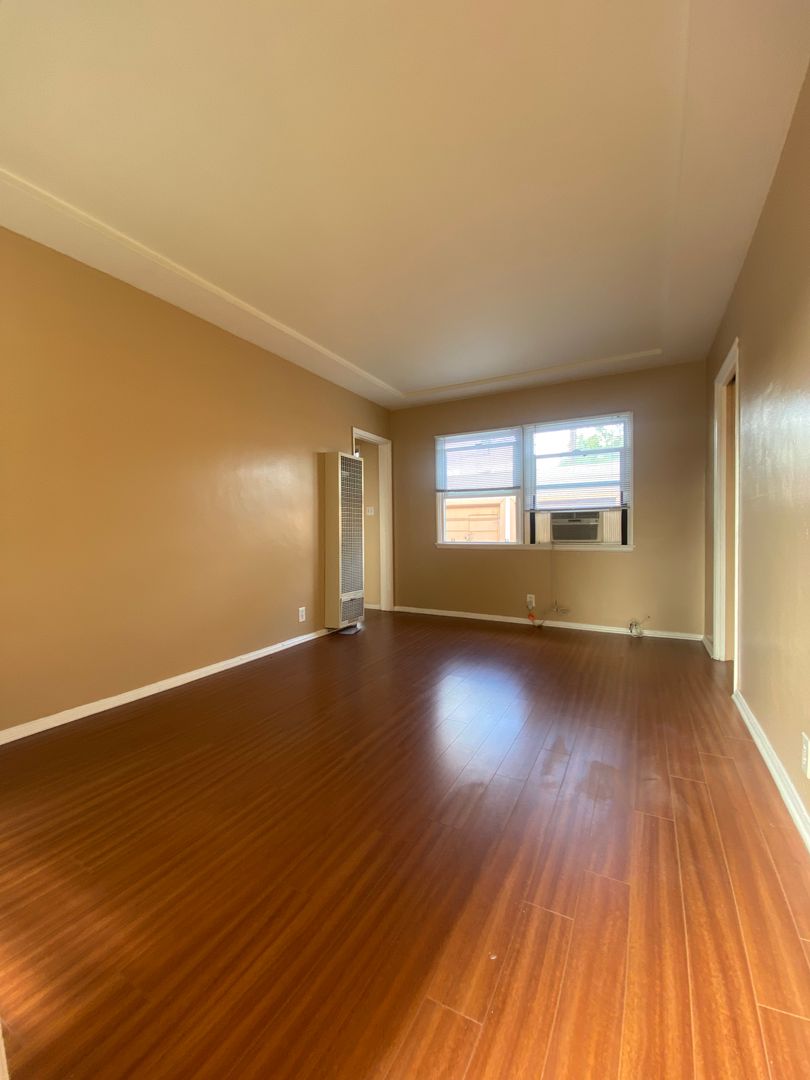 property for rent #1