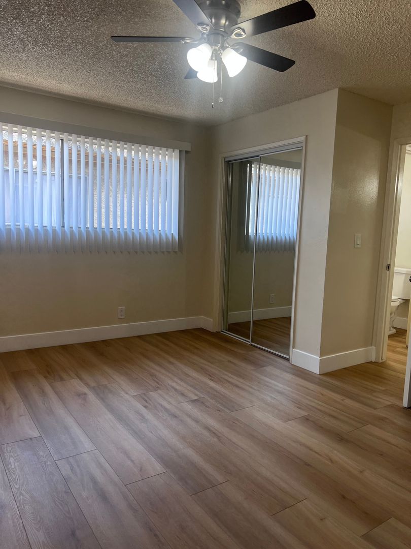 property for rent #1