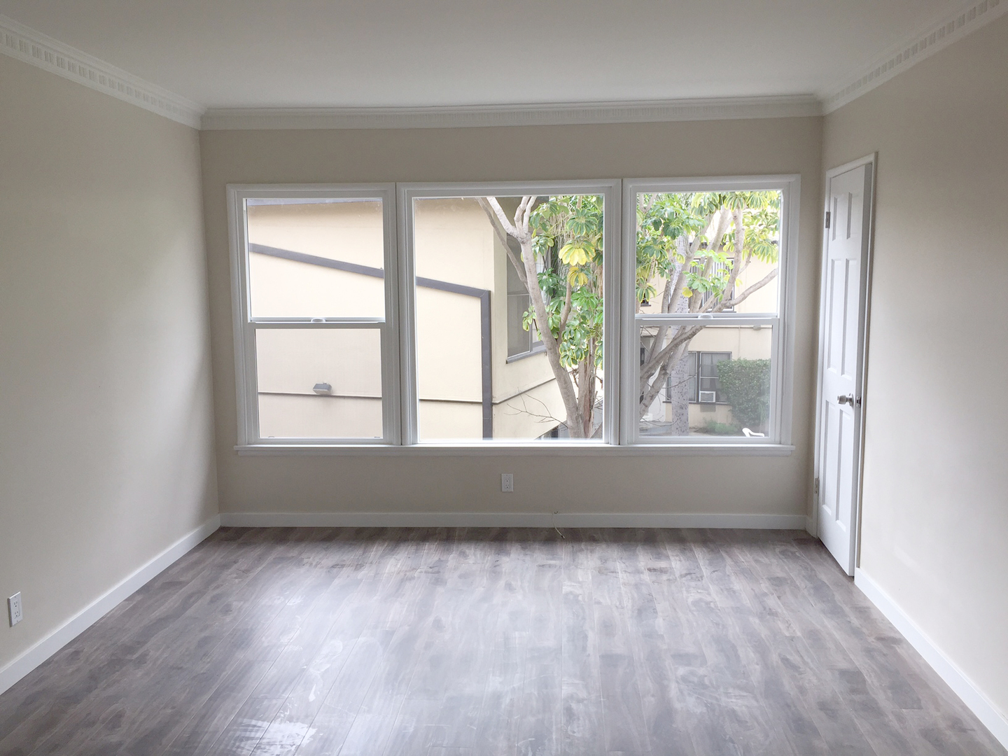 property for rent #1