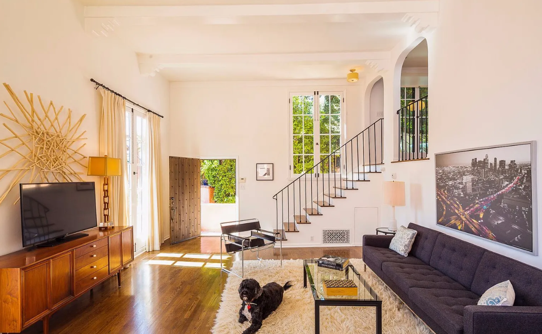 Los Angeles Apartment: 1901 Orchid Avenue
