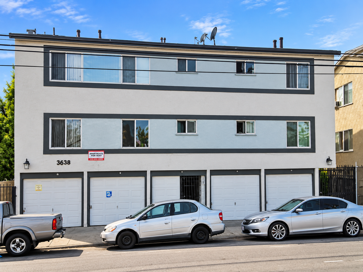 Los Angeles Apartment: 3659 Overland Ave