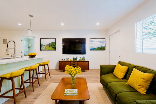 property 2242 S. Penmar Ave