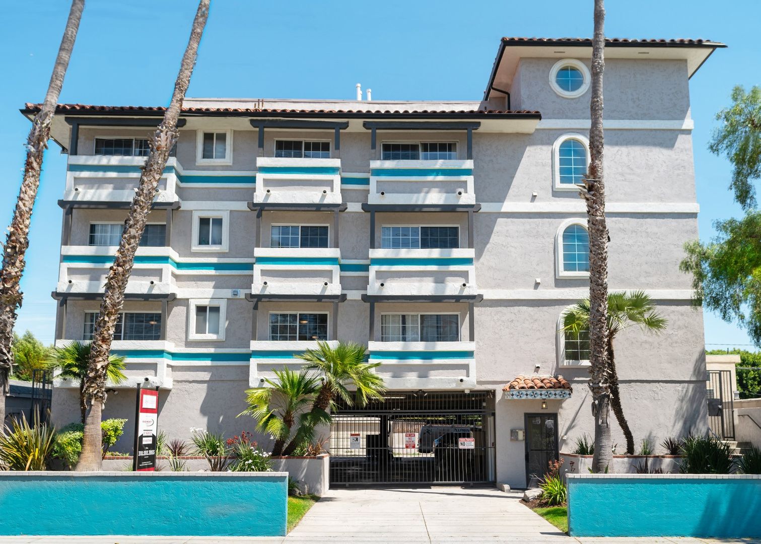 Los Angeles Apartment: 12036 Culver Blvd