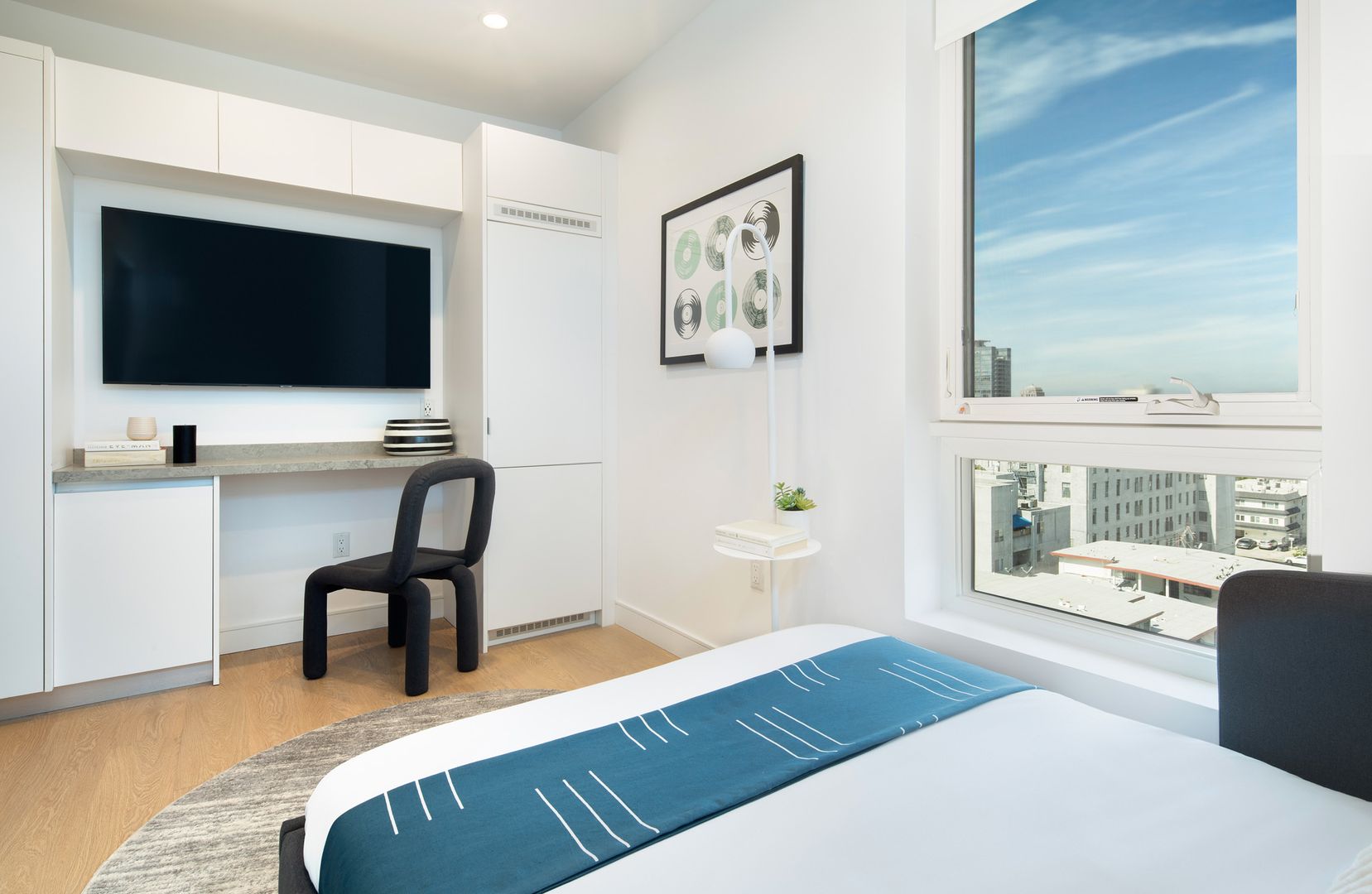 Los Angeles Apartment: 3920 W 5th Street