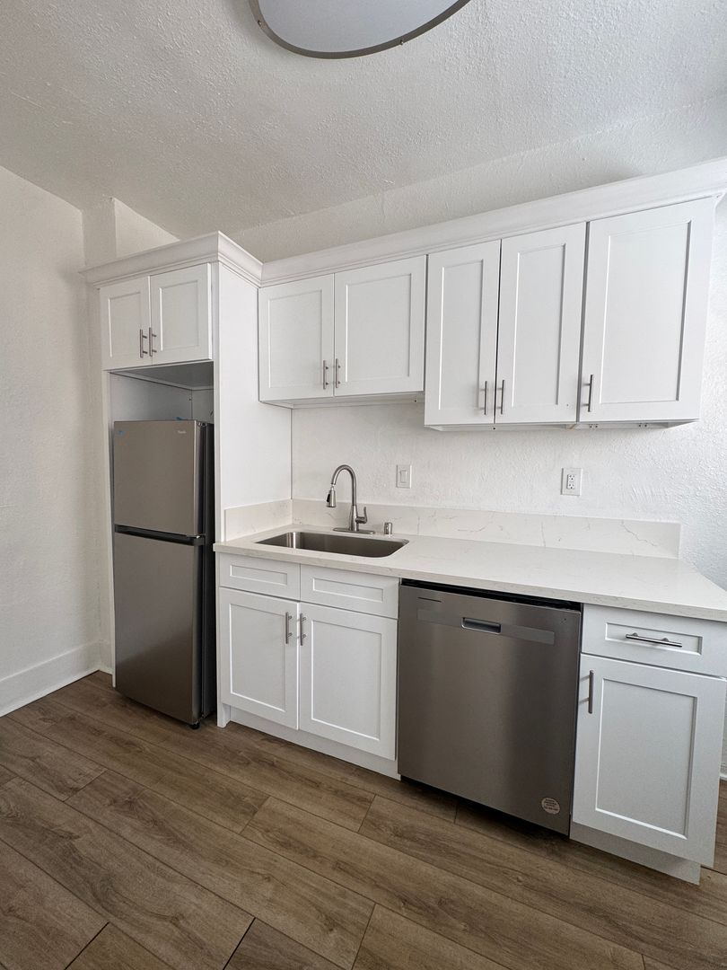 property for rent #1