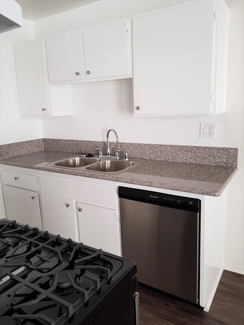 property for rent #3