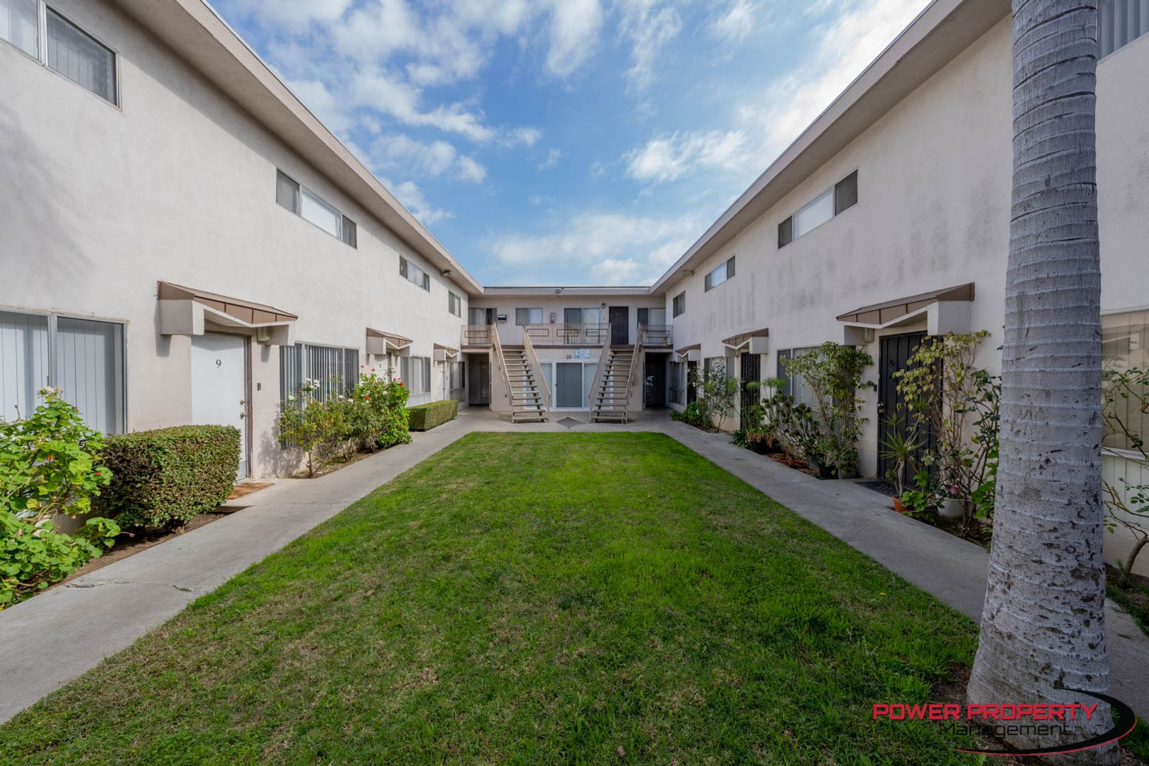 Gardena Apartment: 14800 S. Berendo Ave.