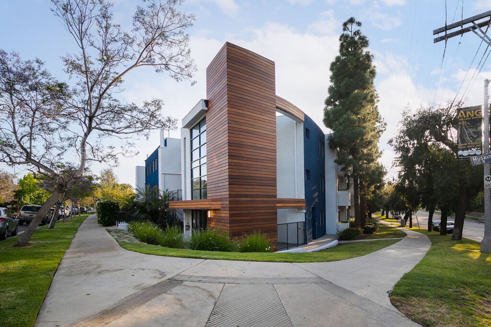 Pacific Palisades Apartment: 16100 W. Sunset Blvd.