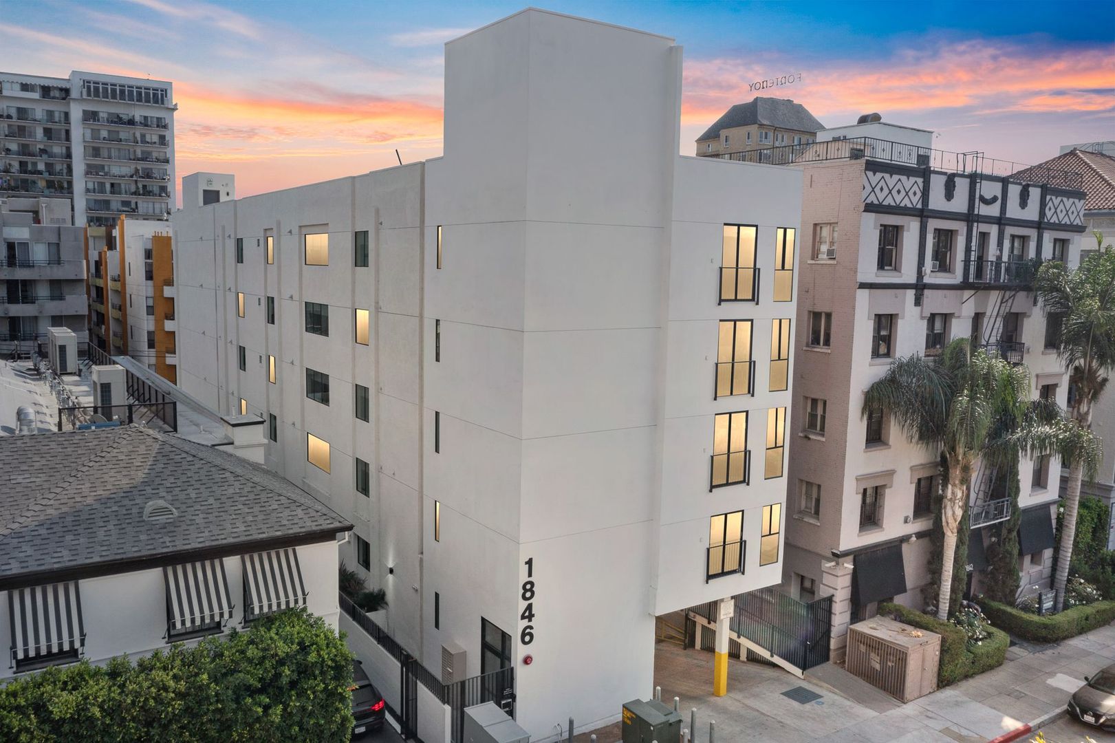 Los Angeles Apartment: 1846 N. Cherokee Avenue