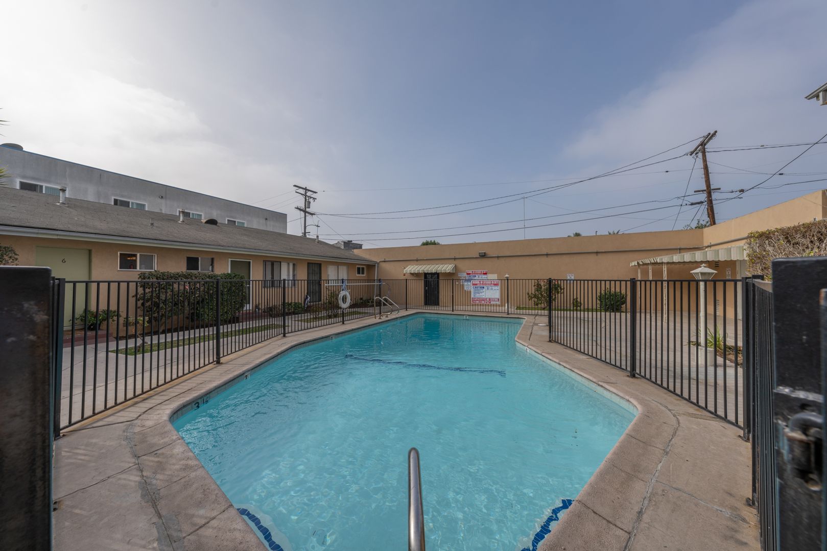 property for rent #1