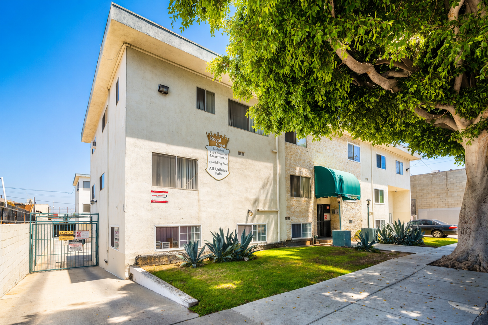 Hawthorne Apartment: 4011 W. 129th Street