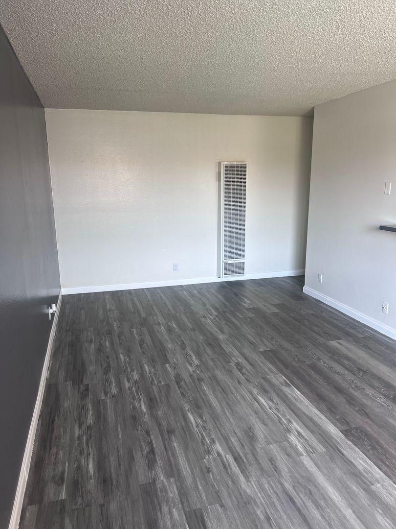 property for rent #1