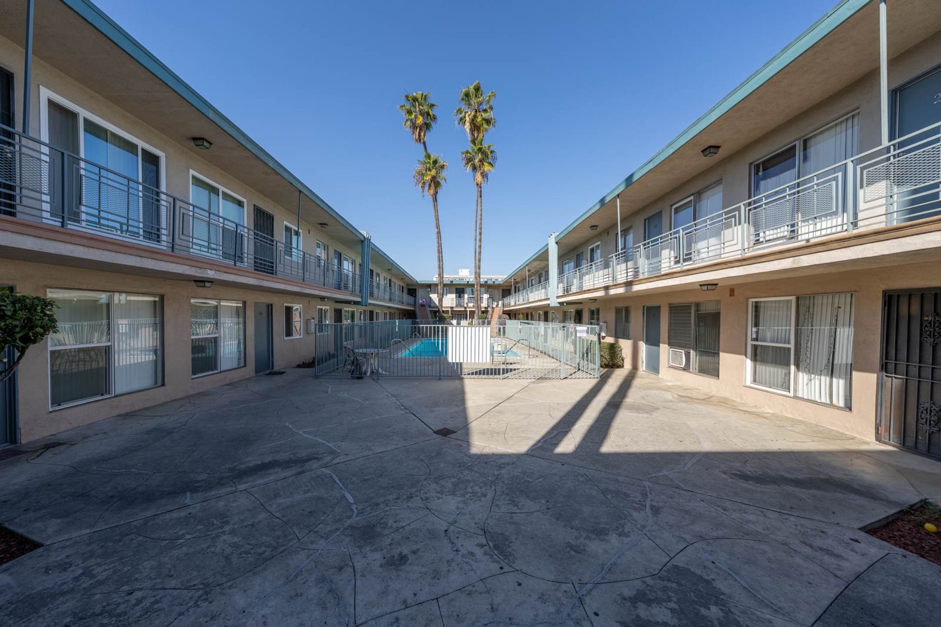 property for rent #7