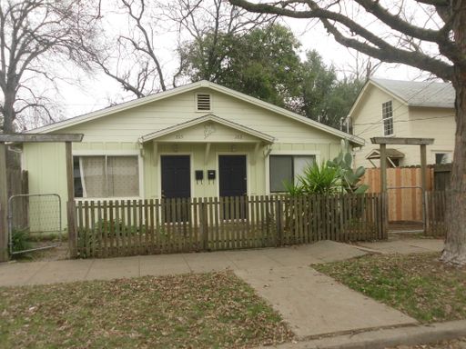 Charming 1-bedroom duplex – photo 1