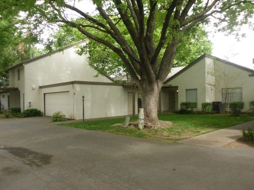 2769 White Ave B – photo 1