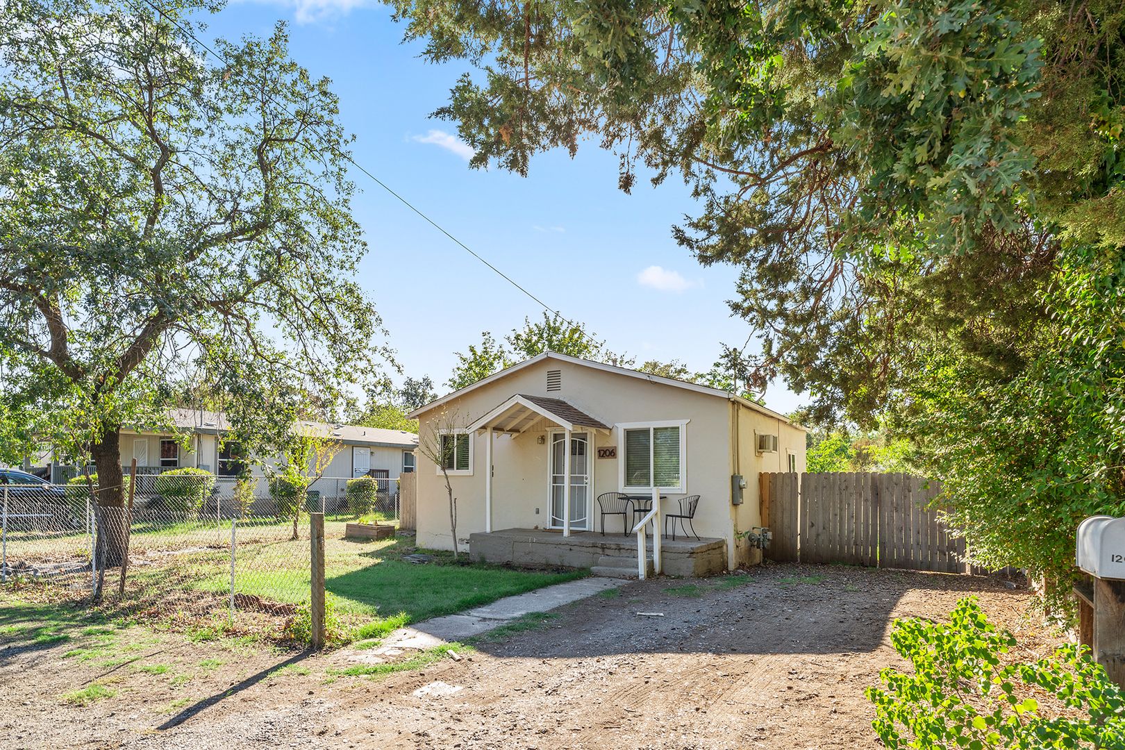 Chico House: 1206 Guill St
