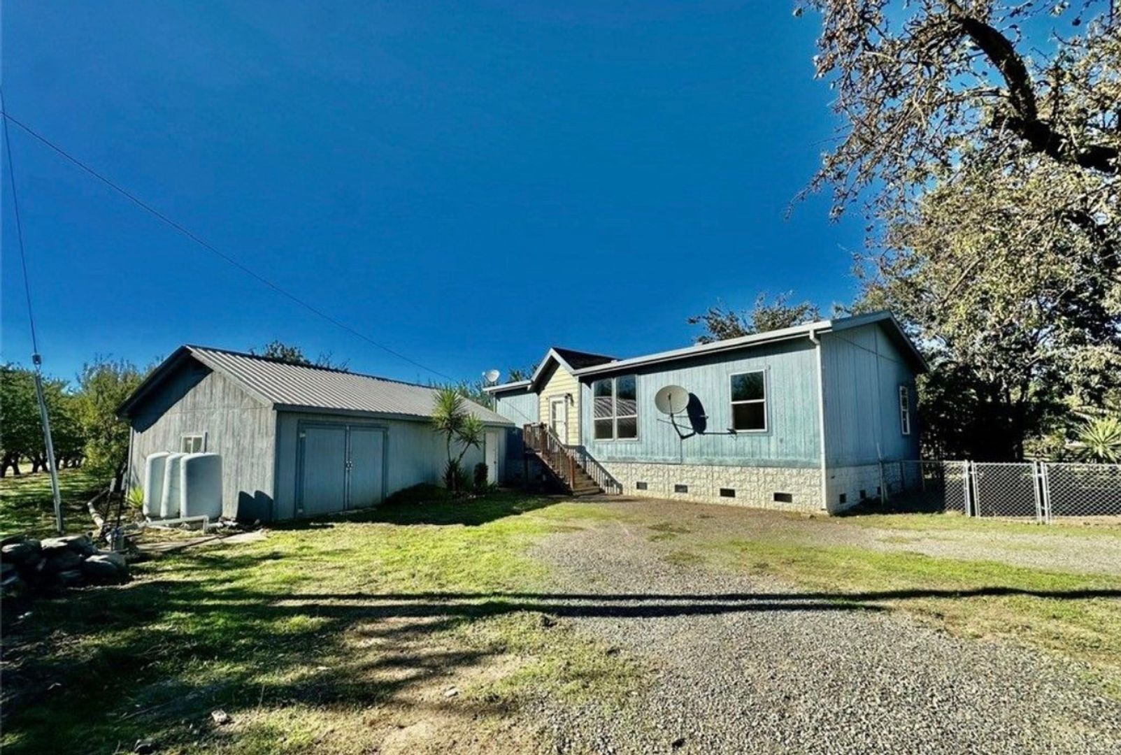 Durham House: 9581 Jones Ave