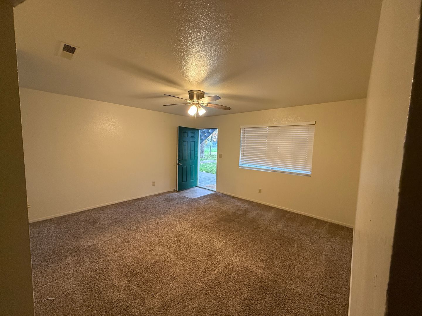 Oroville Apartment: 76 Paula Ct