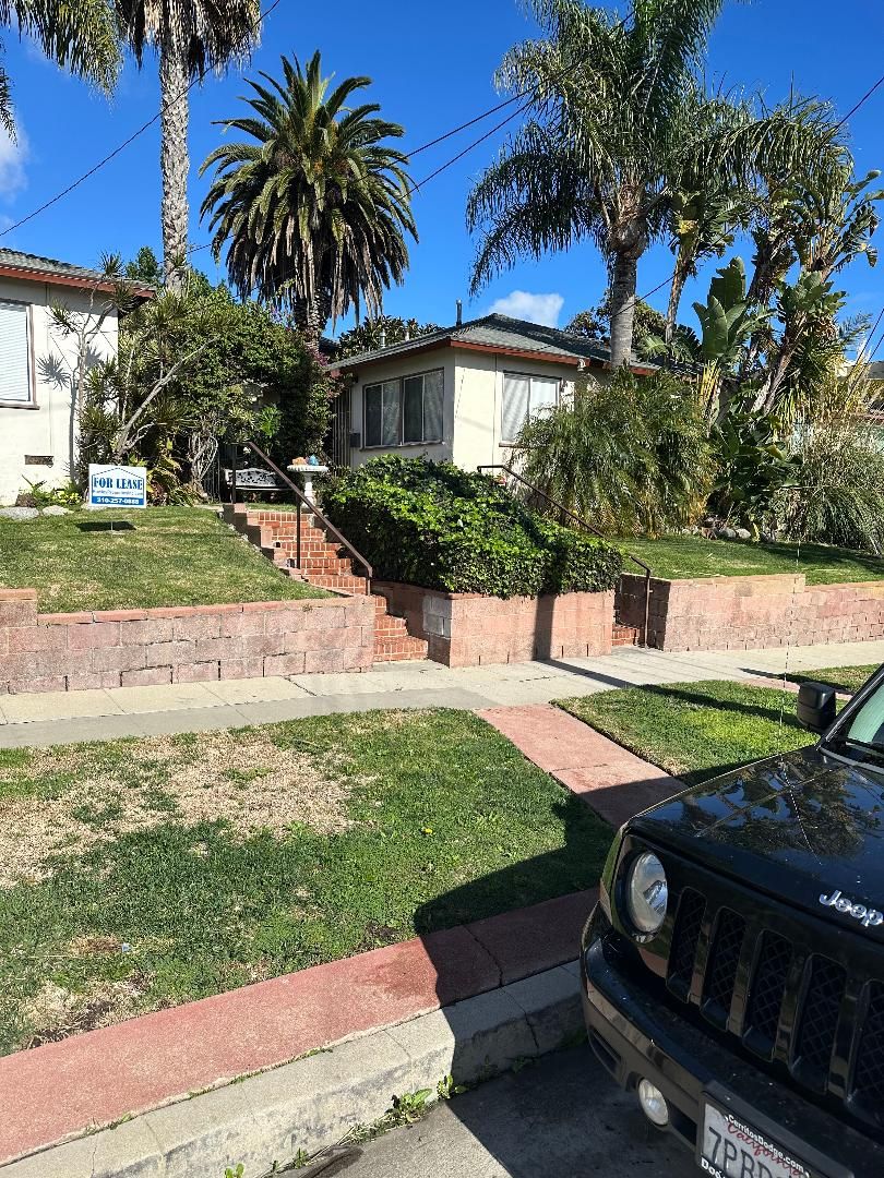 San Pedro Apartment: 710 W. 37th Street #1-8