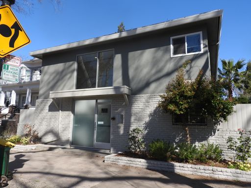 $695 off 1st month's rent!!!! – photo 1