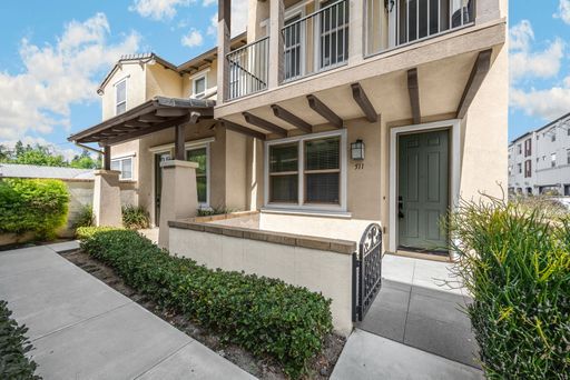 Beautiful 3-Bedroom Town home in the Heart of Brea – Modern Comfort & Prime Location