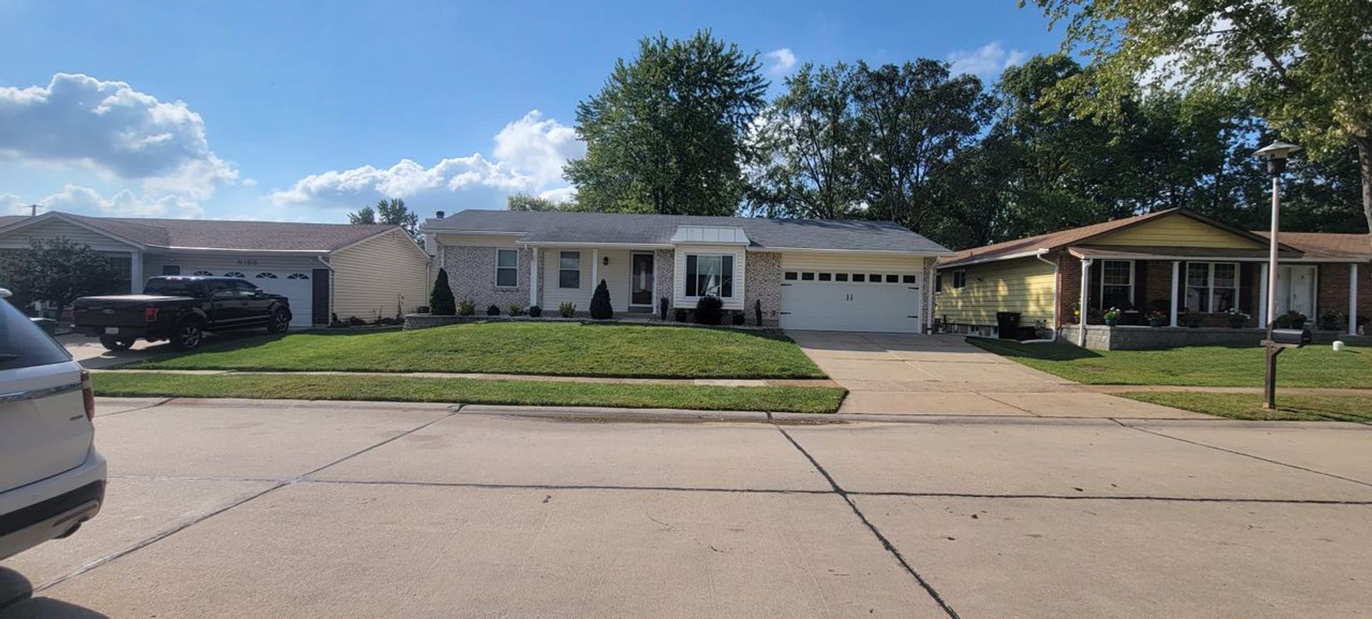 St Louis House: 5147 Mild Dr