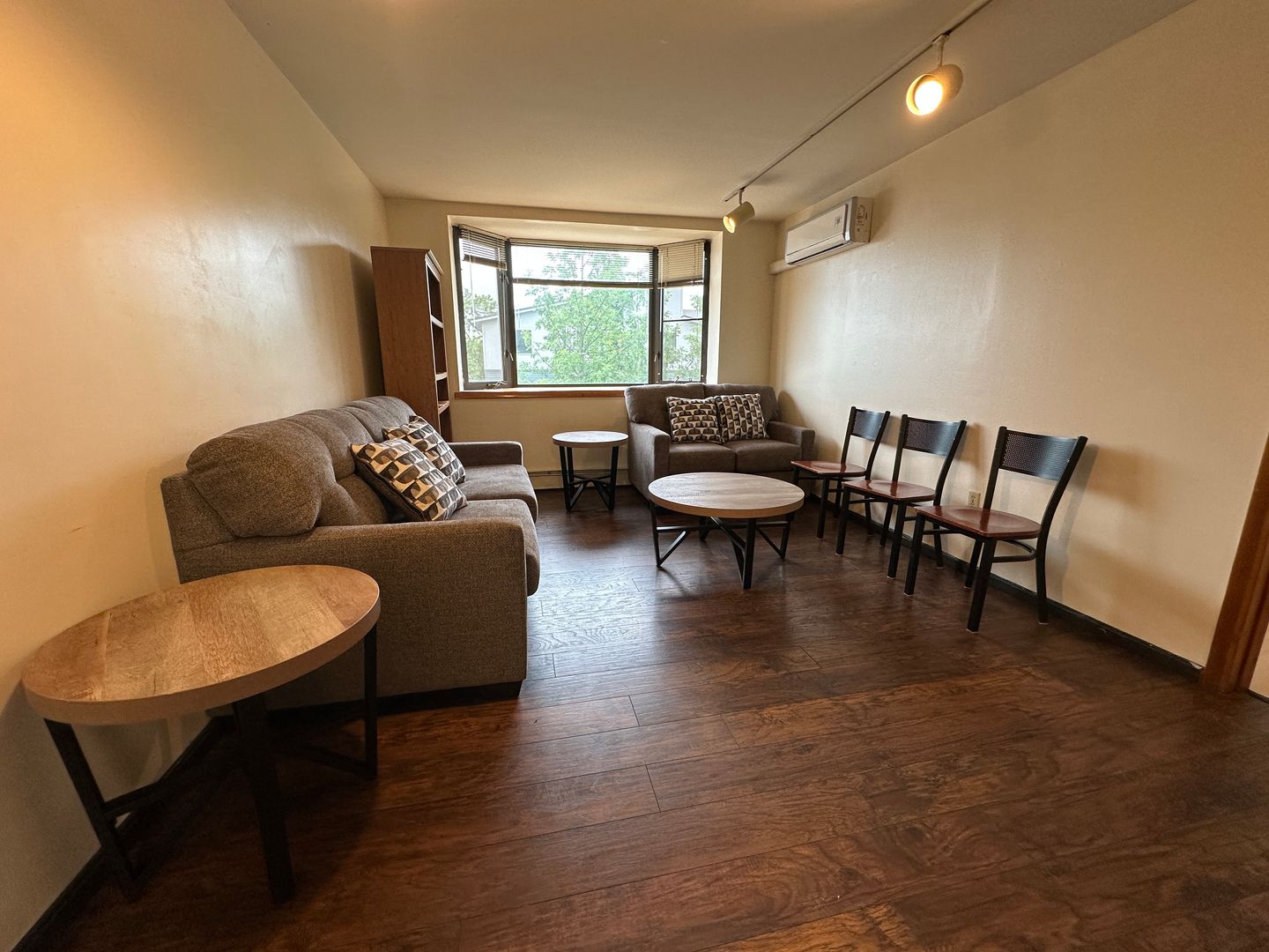 Ithaca Apartment: 211 Linden Avenue
