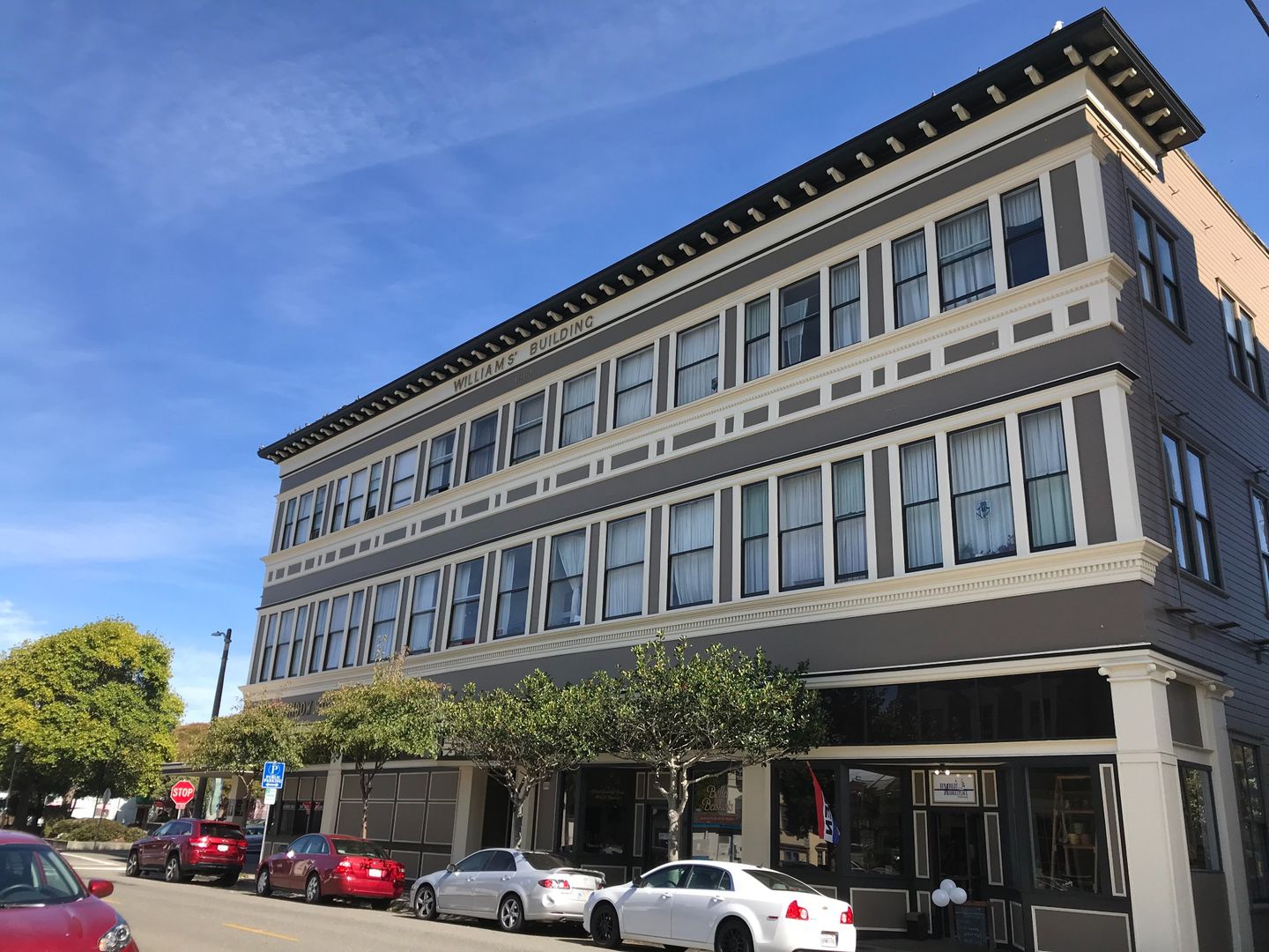 Eureka Apartment: 309 E St.