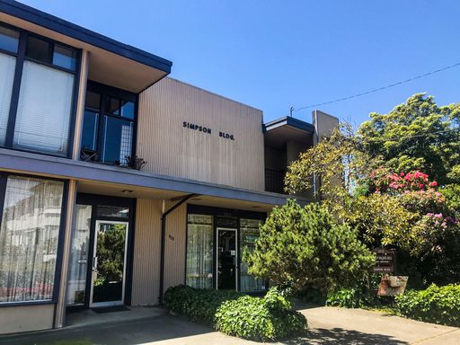 Affordable upstairs 160 sq ft office close to historic Downtown Eureka!