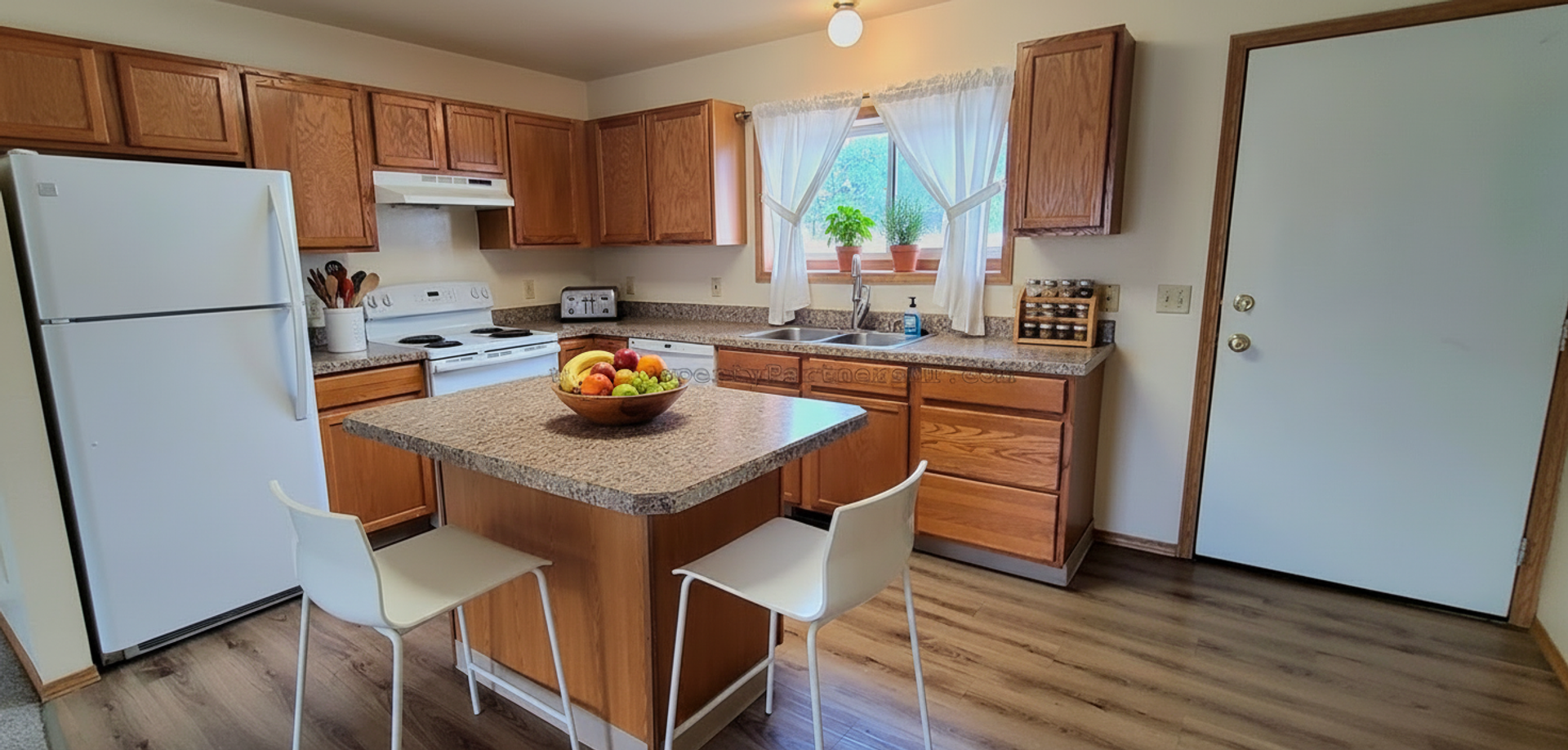 Belgrade Apartment: 709 Goldenwest Dr