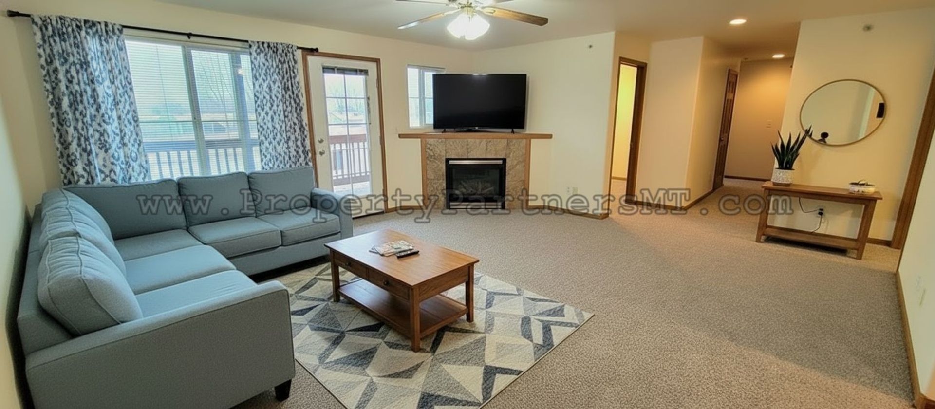 Belgrade House: 101 North Shore Drive