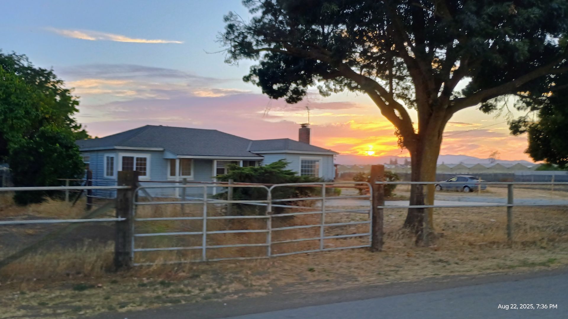 Gilroy House: 7305 Furlong Ave