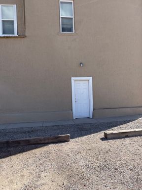 2 Bedroom Apartment, near Downtown